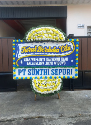 Papan Bunga Duka di Hative Kecil