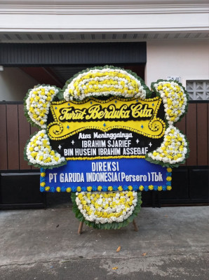 Papan Bunga Duka di Hative Kecil